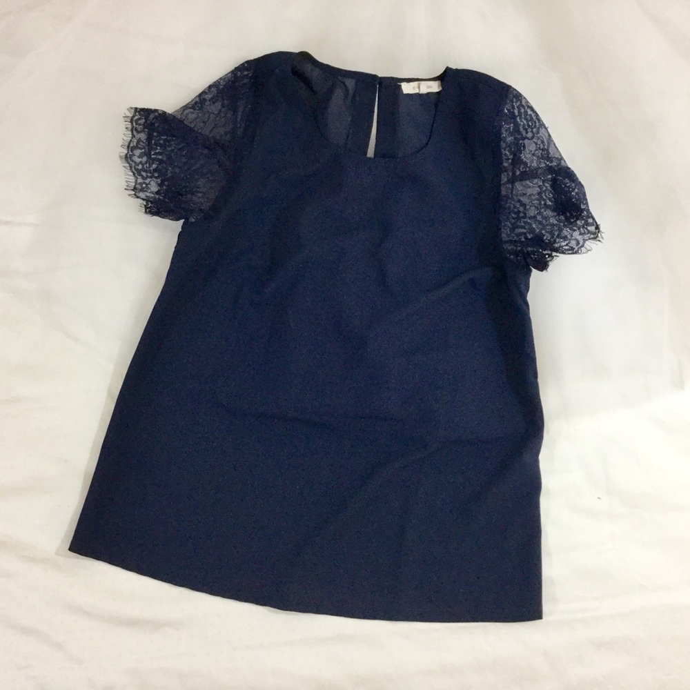 📣 Lace Sleeve Top 📣